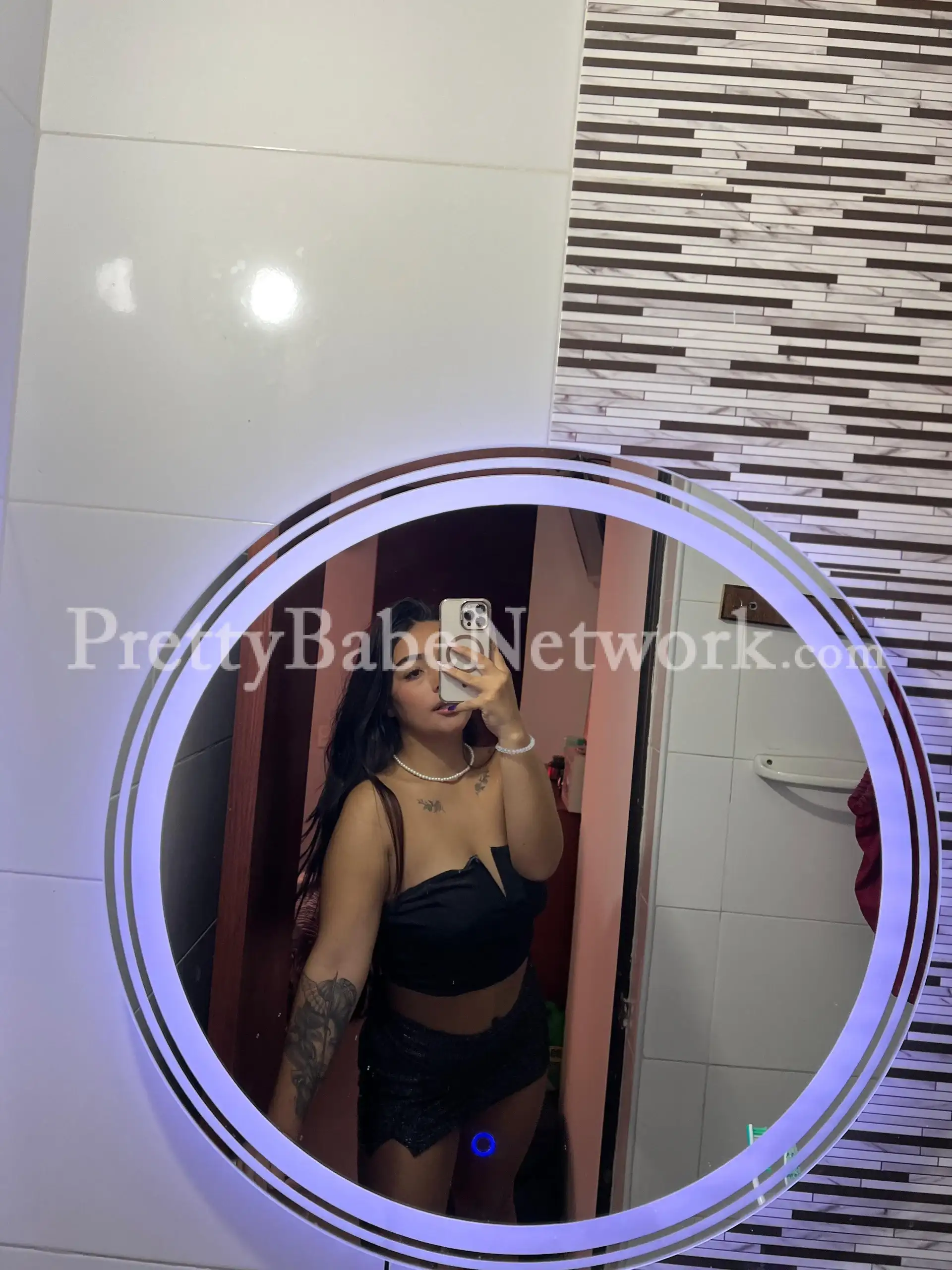 Choose Harshali from Top Borivali Escorts for 24/7 Incall/Outcall Services